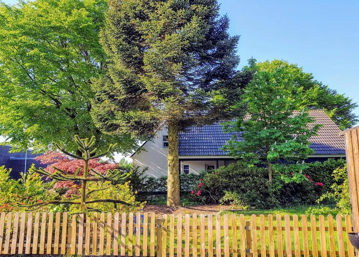 Guest house 5 Minute Walk To Lego House-2 Bedrooms With Balcony Garden View.Loft Floor Billund