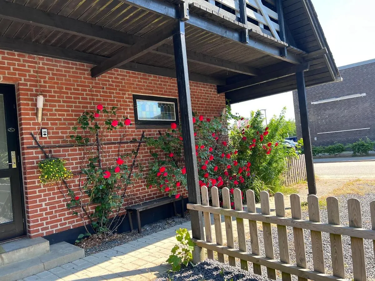 Guest house 5 Minute Walk To Lego House-2 Bedrooms With Balcony Garden View.Loft Floor Billund